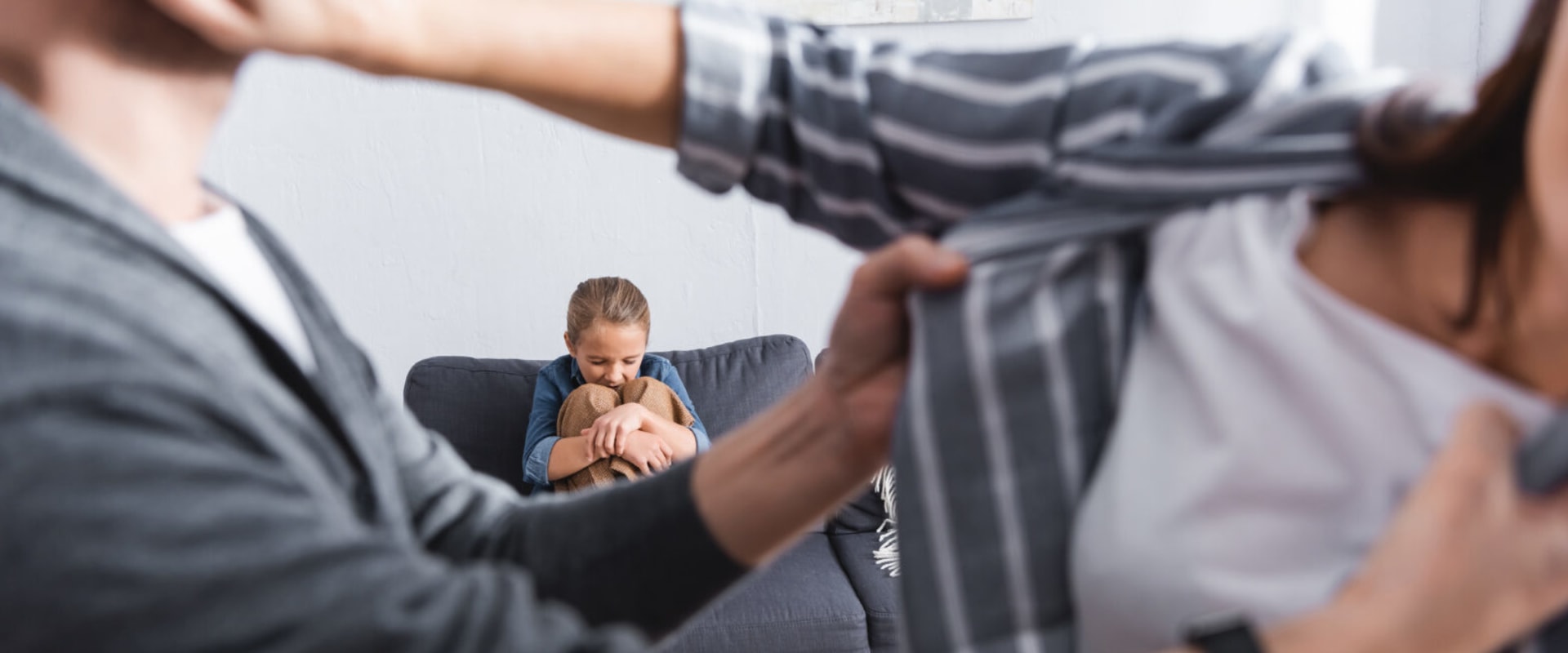 Is domestic assault and battery in the presence of a minor a felony in oklahoma?